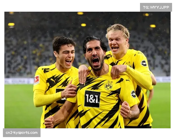 实时：多特蒙德客场2-0领先法兰克福，阿德耶米半场完成传射